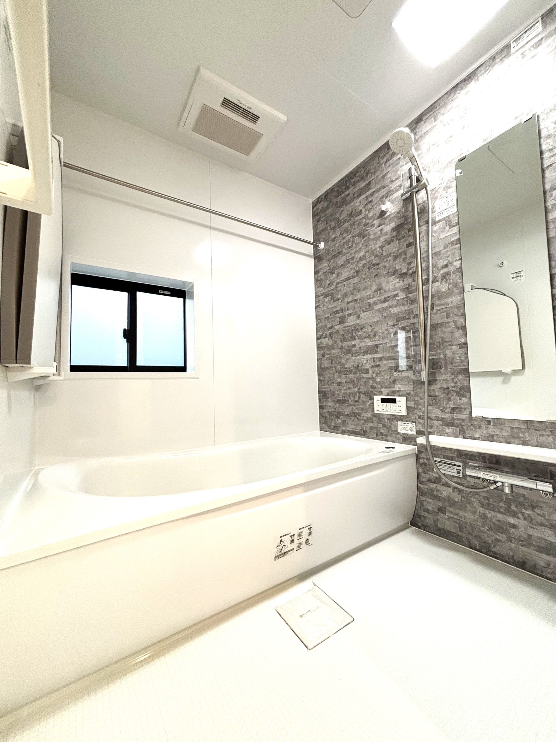 ☆疲れを癒す空間　☆☆ お子様と一緒にお風呂に入る楽しみ、思い出の一ページが刻まれる大切な瞬間。