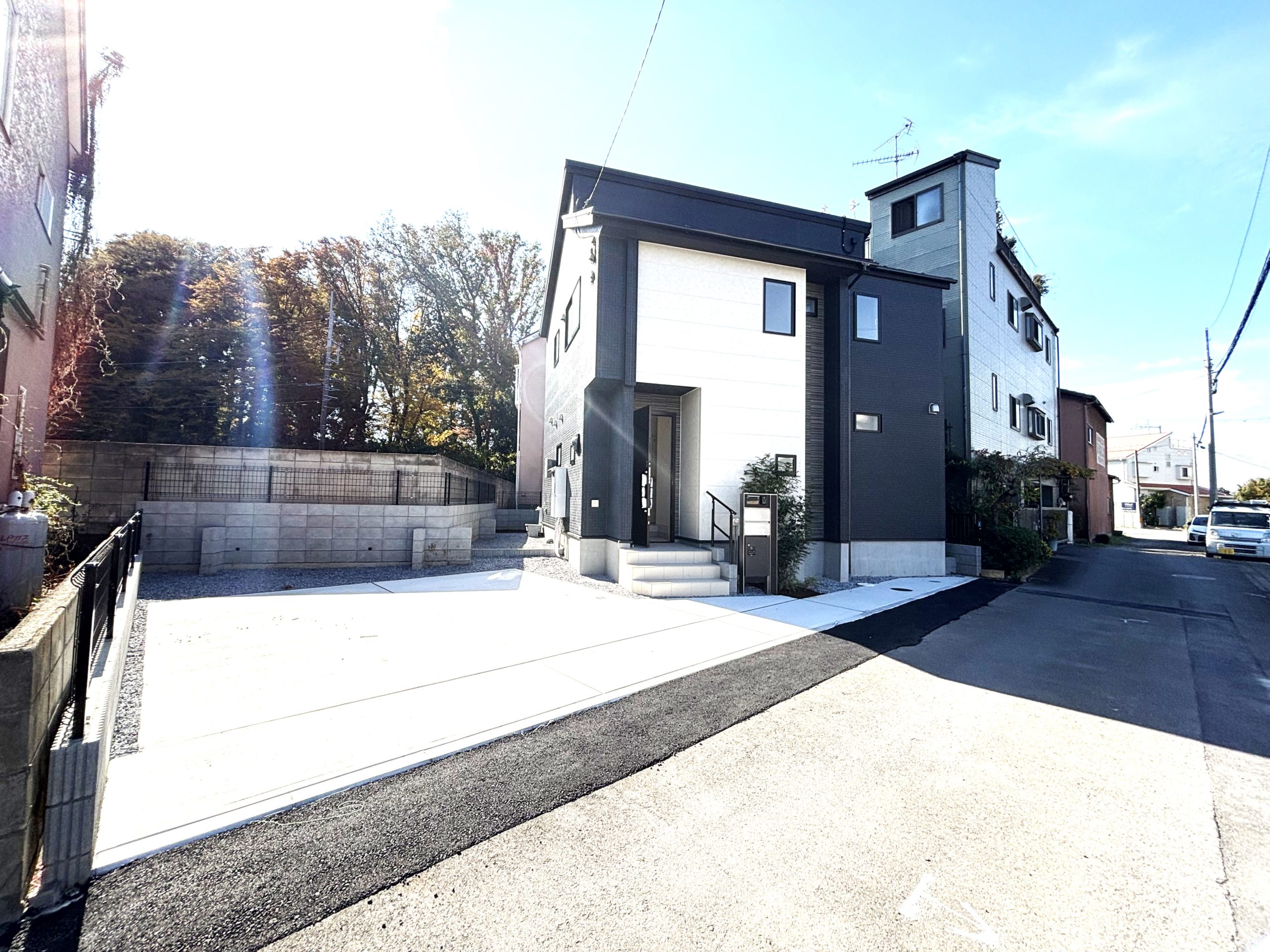 ☆マイホームの喜びを感じる陽当たりの良さ・開放感☆ 憧れの庭付きマイホーム。