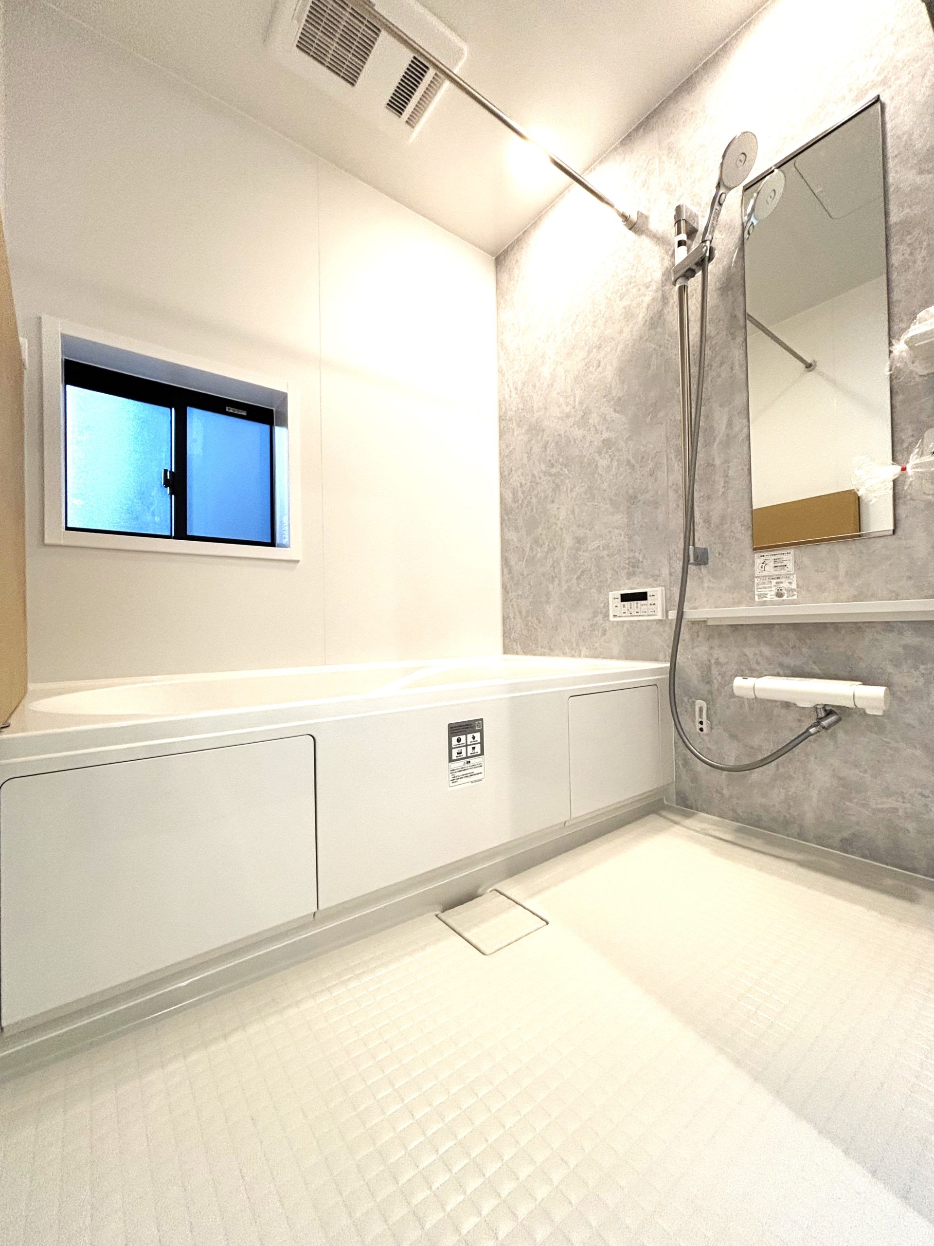 ☆疲れを癒す空間 ☆☆ お子様と一緒にお風呂に入る楽しみ、思い出の一ページが刻まれる大切な瞬間。